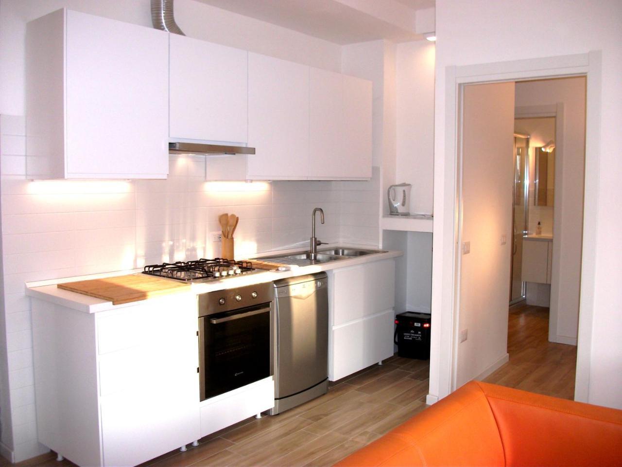 קליארי Bright Apartment מראה חיצוני תמונה