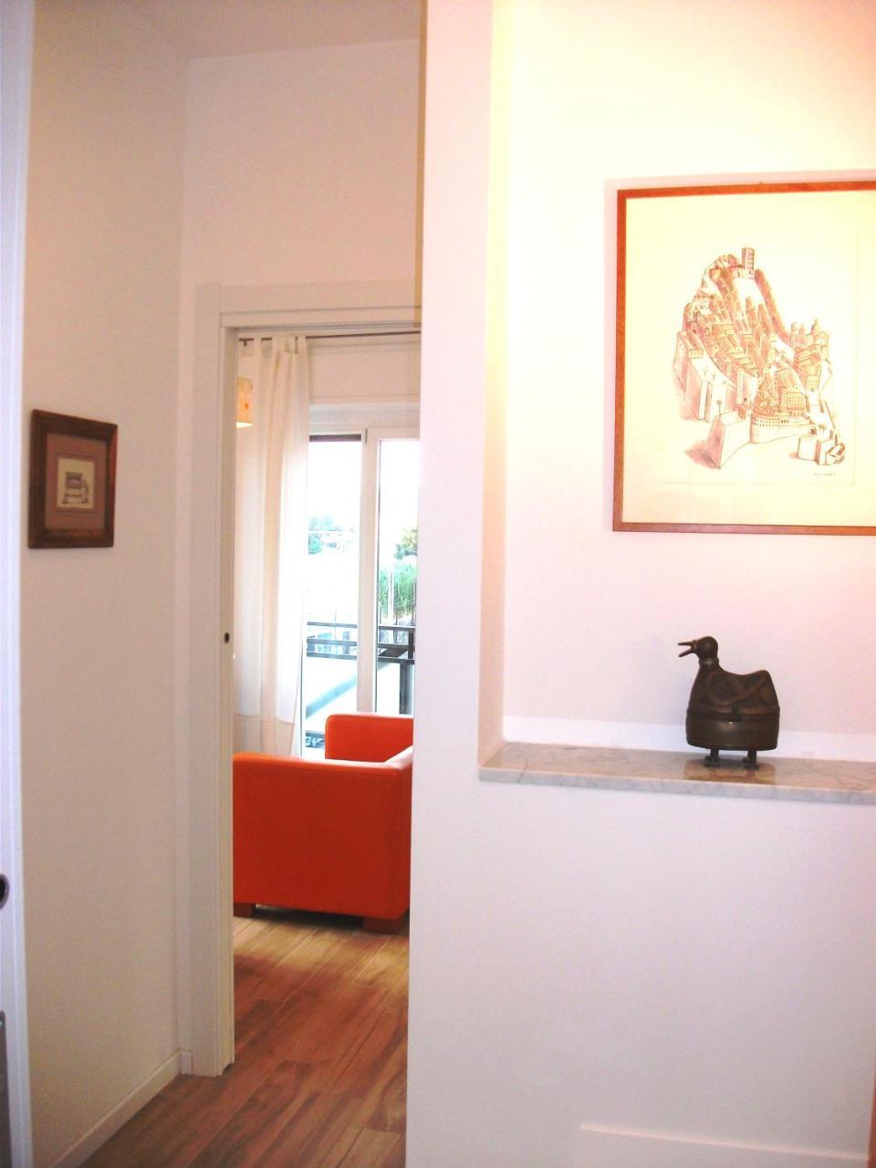 קליארי Bright Apartment מראה חיצוני תמונה